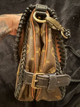 Load image into Gallery viewer, Beautiful Shyylo crossbody with black leather braided detail. Louis. Free giftcard with purchase.
