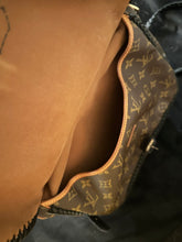 Load image into Gallery viewer, Beautiful Shyylo crossbody with black leather braided detail. Louis. Free giftcard with purchase.

