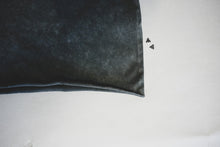 Load image into Gallery viewer, COWBOY PILLOWS CROP - Mavictoria Designs Hot Press Express
