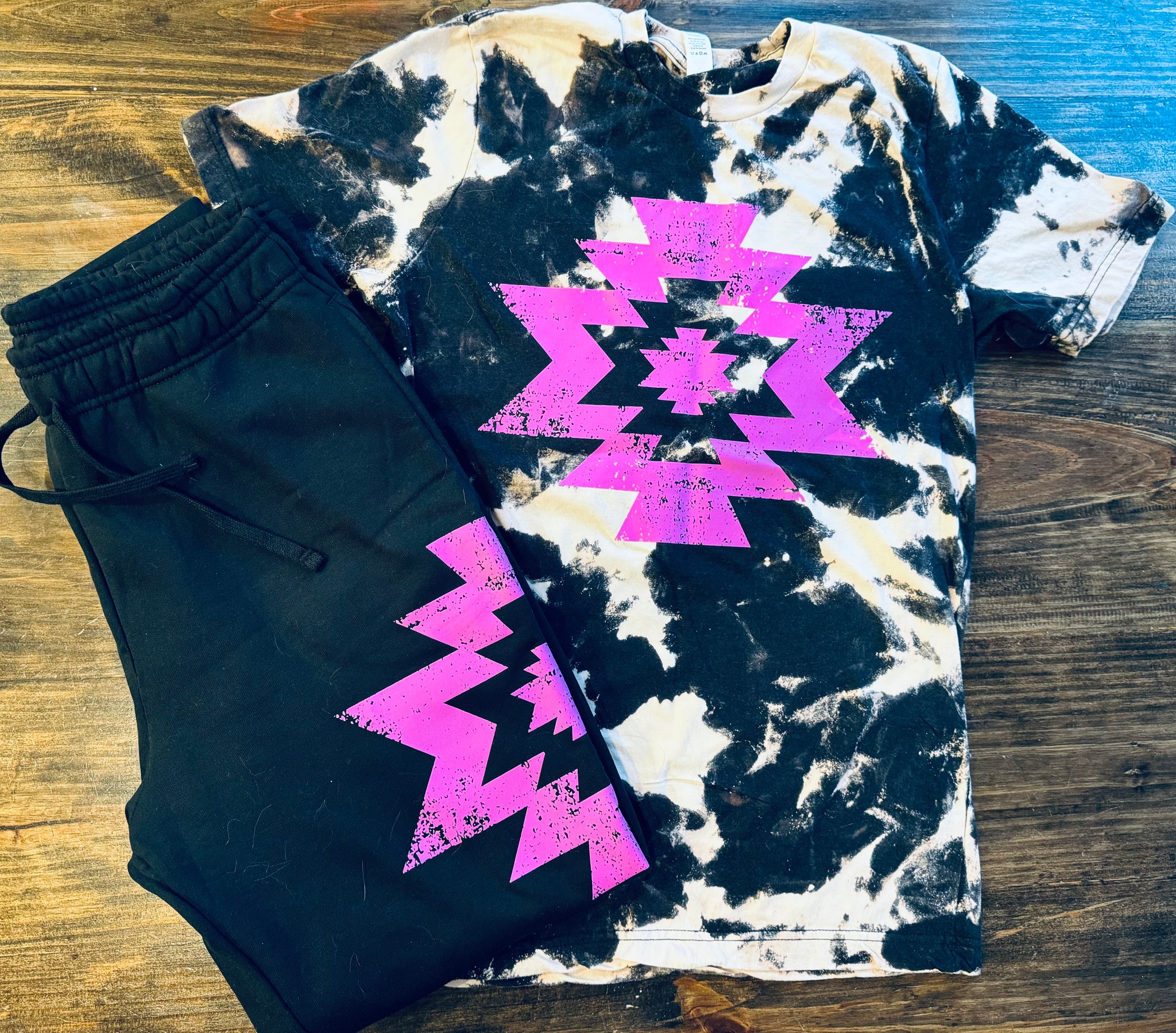 Sand splatter and bleached Aztec collection : tee long sleeve sweatshi –  Mavictoria Designs