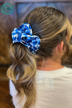 Load image into Gallery viewer, Checkered scrunchies in several colors - Mavictoria Designs Hot Press Express
