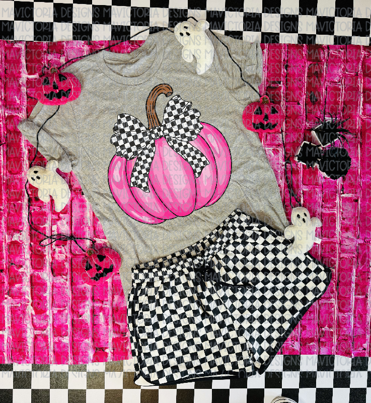 Pink pumpkin with checkered bow on gray graphic tee // pink and black checkered shorts available separately - Mavictoria Designs Hot Press Express