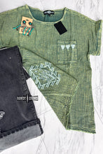 Load image into Gallery viewer, Maricopa Top - Mavictoria Designs Hot Press Express
