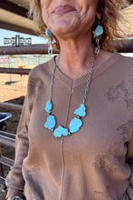 Load image into Gallery viewer, Stone Trail Necklace - Mavictoria Designs Hot Press Express
