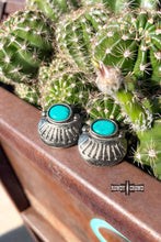 Load image into Gallery viewer, Sioux Falls Studs - Mavictoria Designs Hot Press Express
