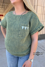 Load image into Gallery viewer, Maricopa Top - Mavictoria Designs Hot Press Express
