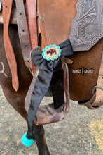 Load image into Gallery viewer, Roam Free Bow - Mavictoria Designs Hot Press Express
