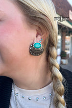 Load image into Gallery viewer, Sioux Falls Studs - Mavictoria Designs Hot Press Express
