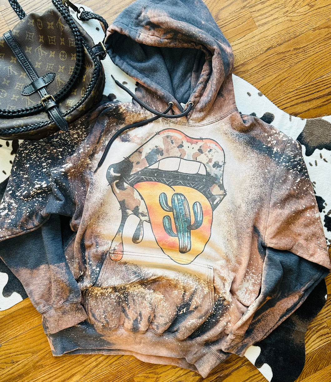 Western cowhide mouth Bleached Crew Sweatshirt / graphic Crew - Mavictoria Designs Hot Press Express